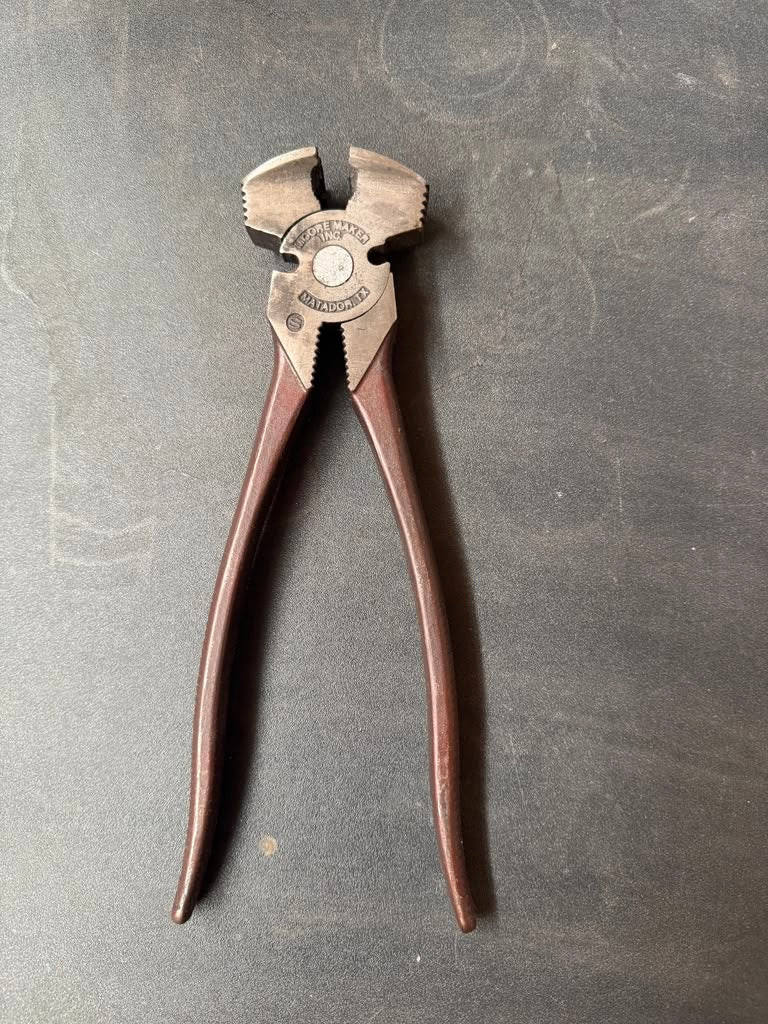 Moore Maker Bullnose Fencing Plier Tool