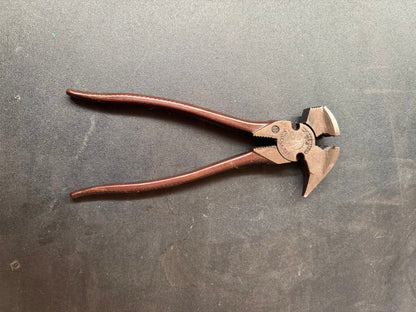 Moore Maker Spike Plier Tool
