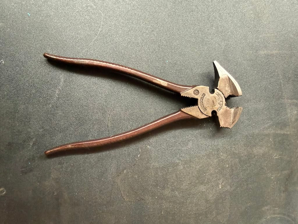 Moore Maker Spike Plier Tool